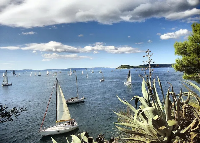 Beaches & Park Marjan Apartamento *