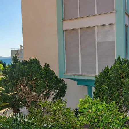 Beaches & Park Marjan Apartmán *